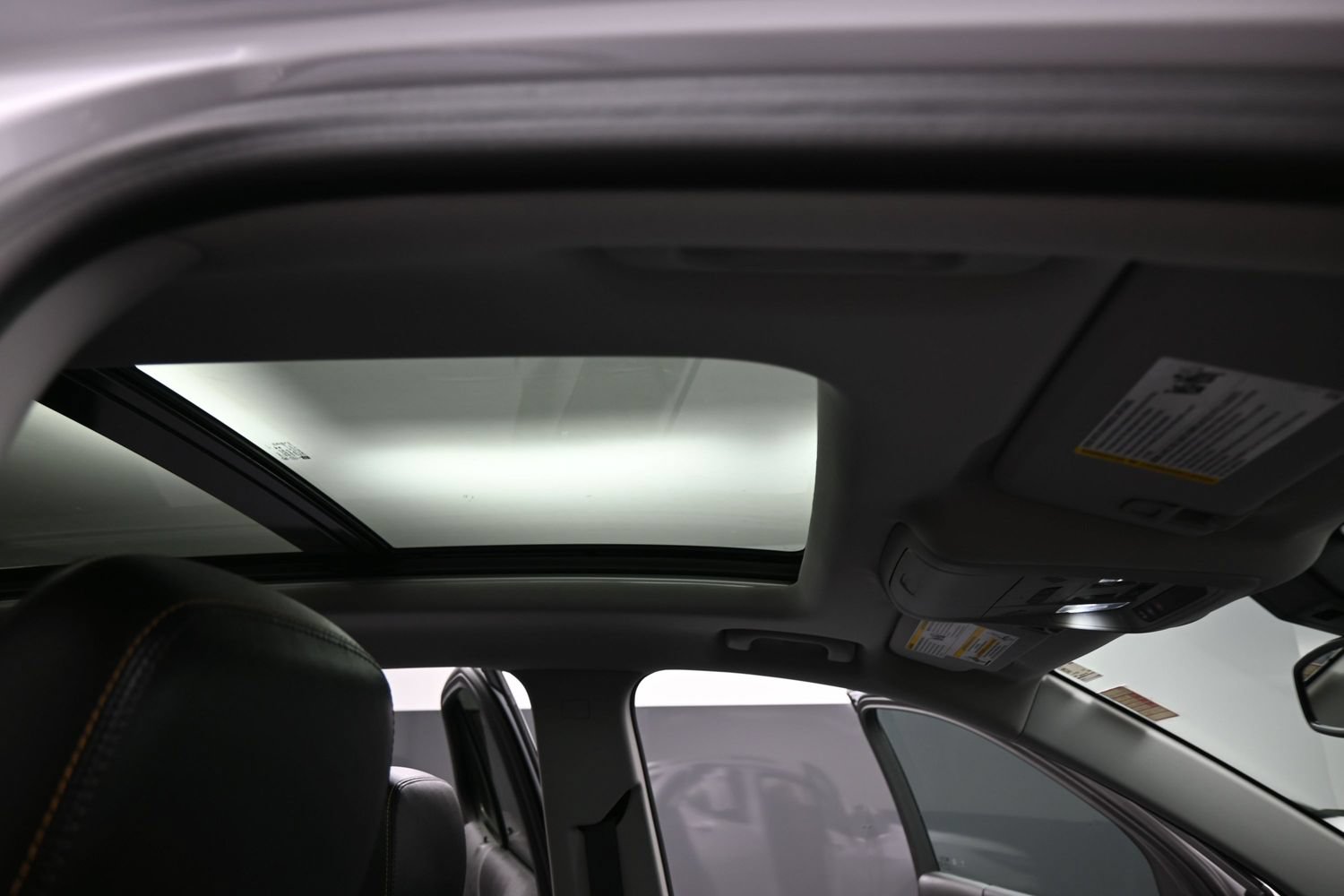 Used 2024 Chevrolet Equinox Premier FWD image 21