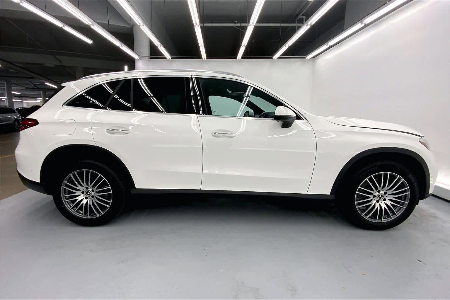Used 2026 Mercedes-Benz GLC 300 image 5