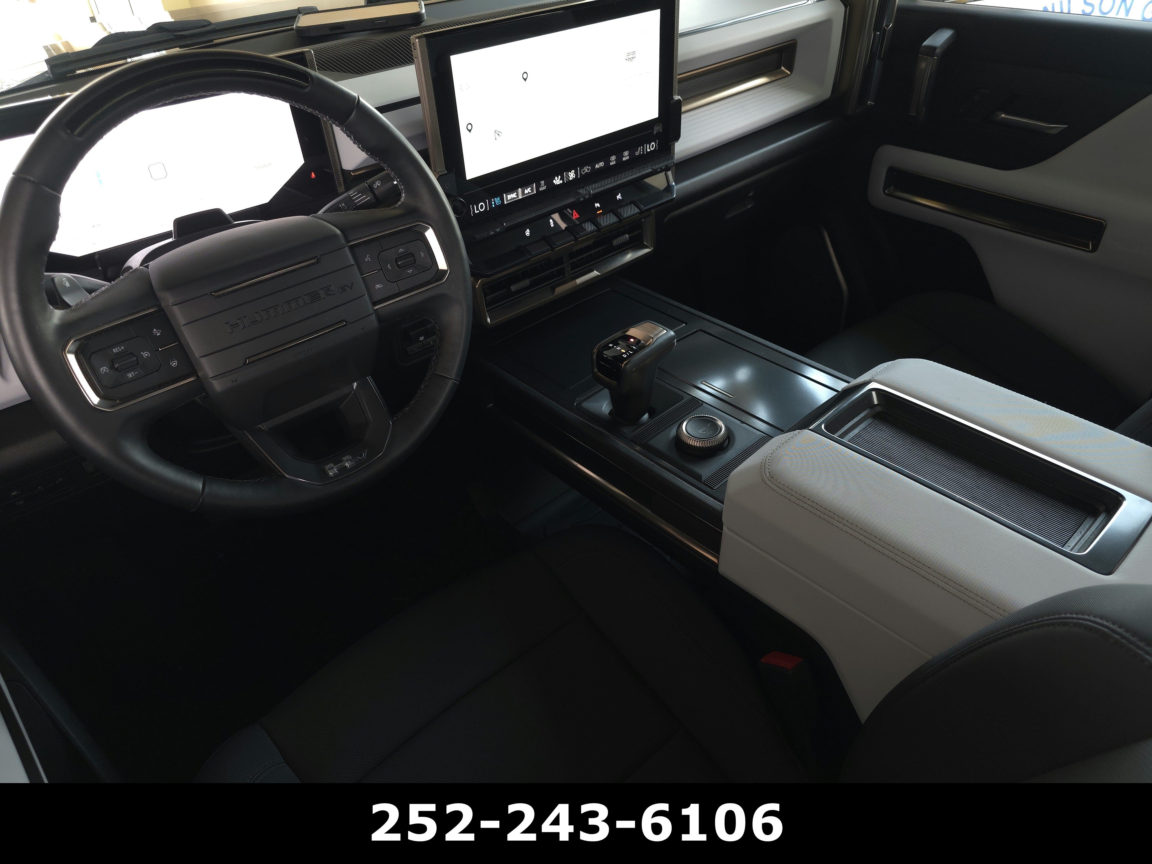 Used 2025 GMC Hummer EV 3X AWD/4WD image 15