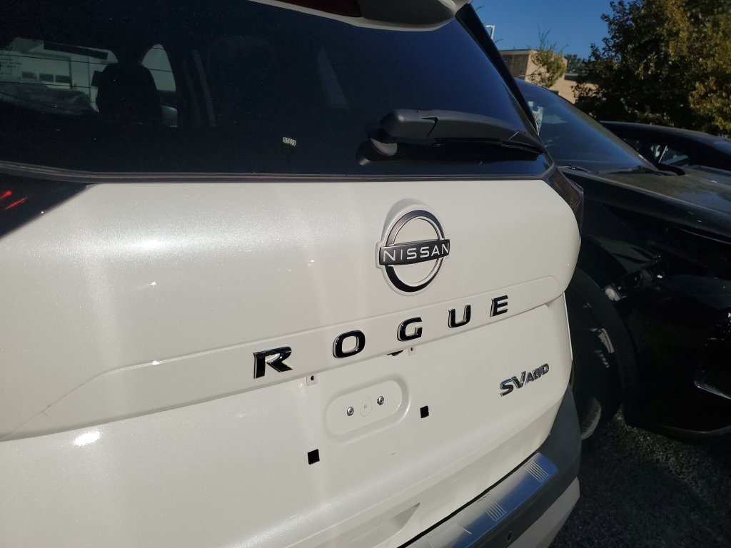 Certified 2023 Nissan Rogue SV AWD/4WD image 17