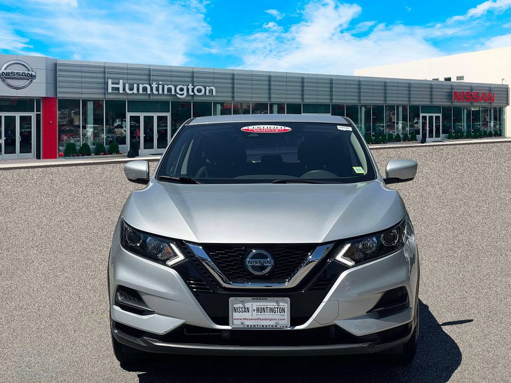 Certified 2022 Nissan Rogue Sport S AWD/4WD image 2