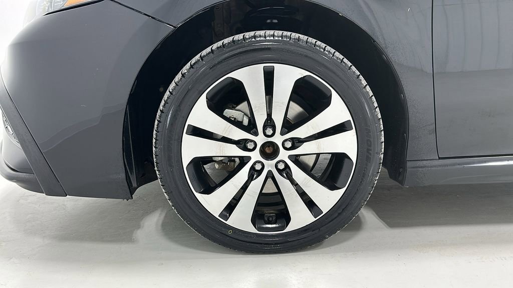 Used 2021 Toyota Camry SE image 15