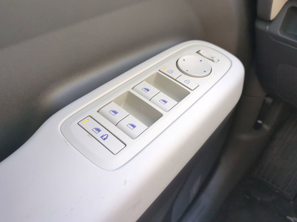 New 2026 Hyundai Santa Fe SE image 29