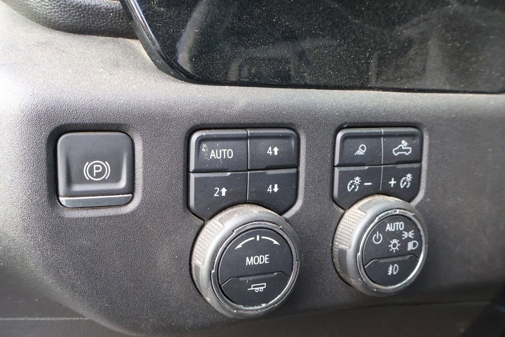 Used 2024 Chevrolet Silverado 2500 LTZ AWD/4WD image 18