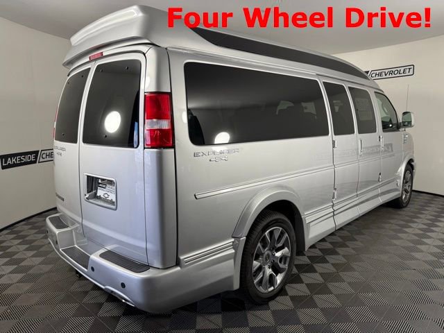 New 2024 Chevrolet Express 2500 Extended image 6