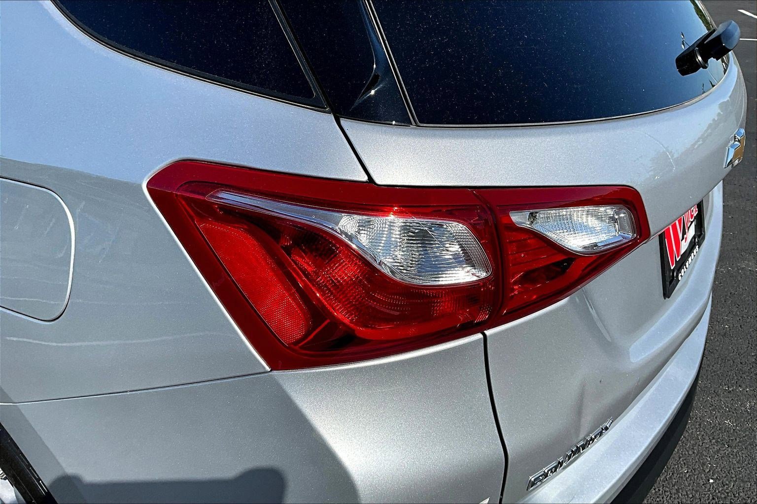 Used 2020 Chevrolet Equinox LS w/ LS Convenience Package FWD image 23