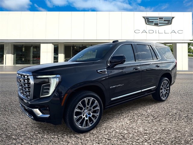 Used 2025 GMC Yukon Denali w/ Sun & Power Step Package image 1
