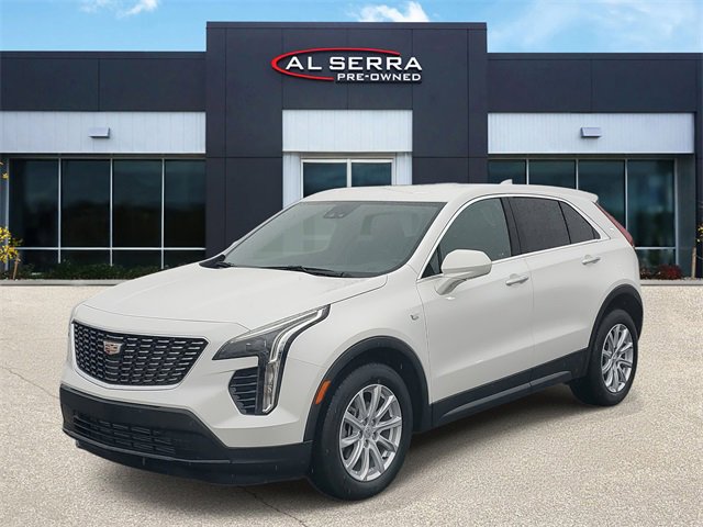 Certified 2022 Cadillac XT4 Luxury w/ Cold Weather Package image 1