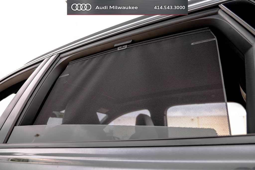 New 2026 Audi SQ7 Prestige AWD/4WD image 43