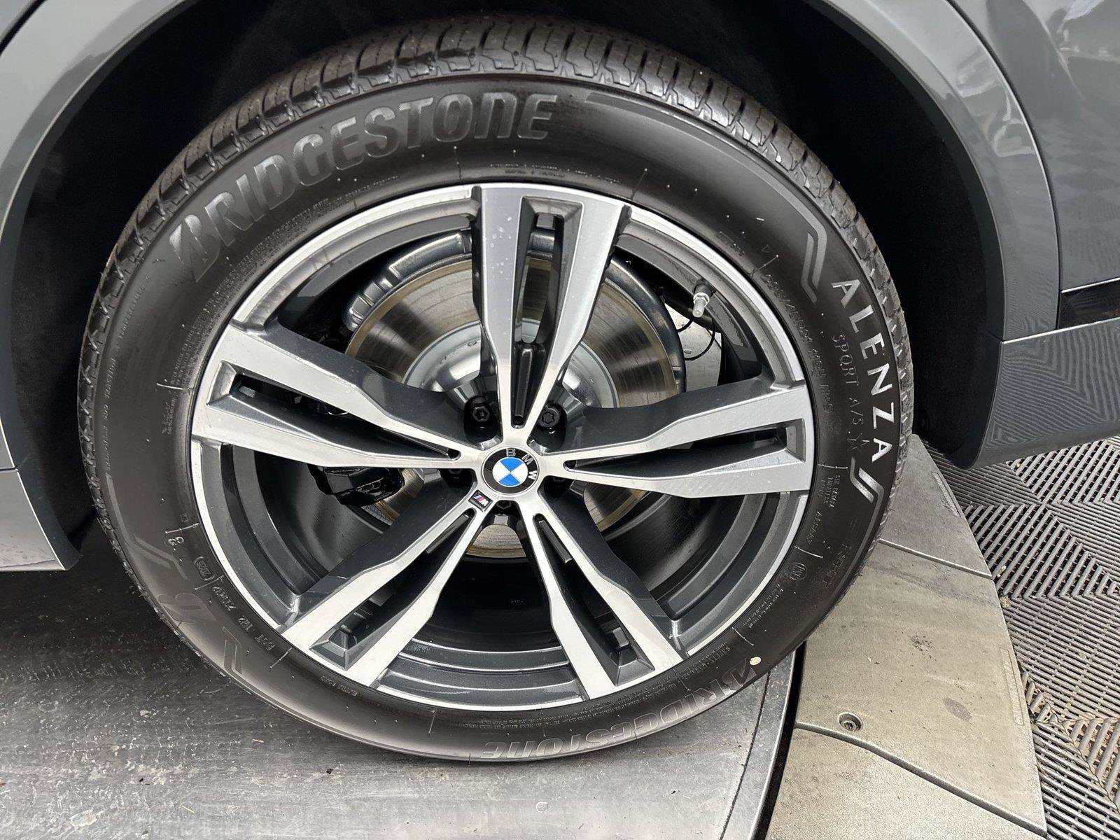 New 2027 BMW X7 xDrive40i w/ M Sport Package AWD/4WD image 27