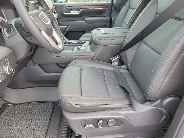 New 2026 GMC Sierra 2500 Denali w/ Denali Reserve Package AWD/4WD image 11