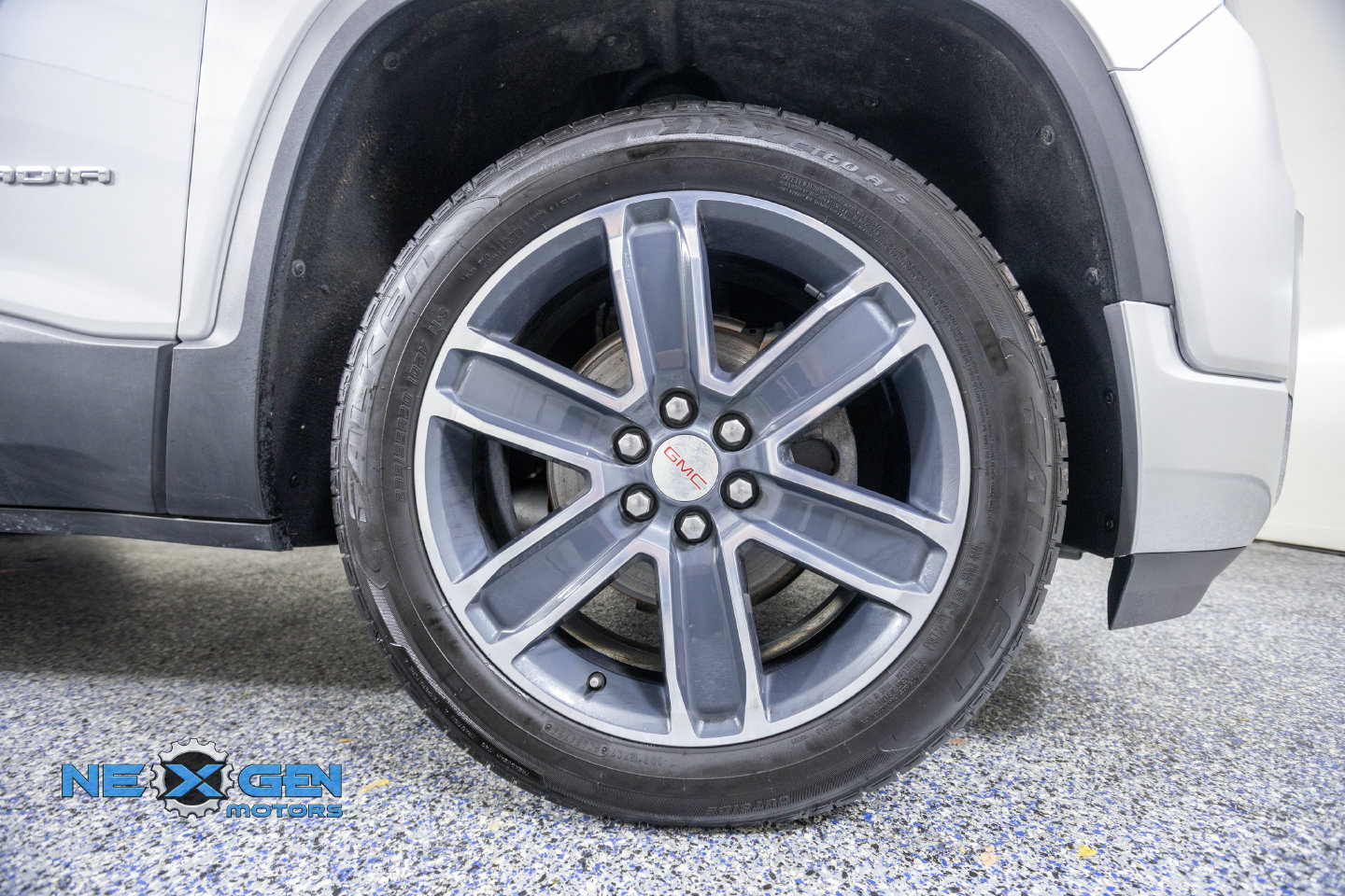 Used 2020 GMC Acadia SLT w/ LPO, Cargo Package AWD/4WD image 49