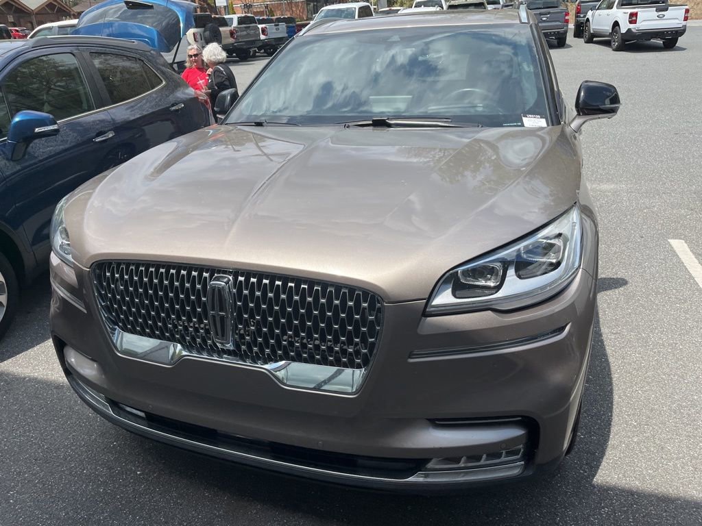 Used 2021 Lincoln Aviator Reserve w/ Equipment Group 201A image 3