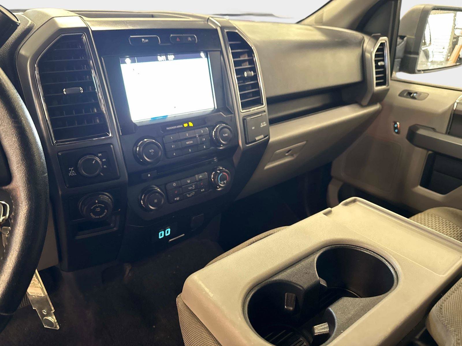 Used 2018 Ford F150 XLT w/ Equipment Group 302A Luxury image 24