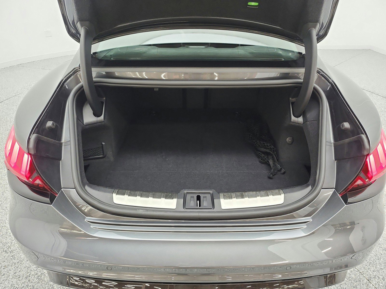 Used 2024 Audi RS e-tron GT w/ Carbon Performance Package image 17