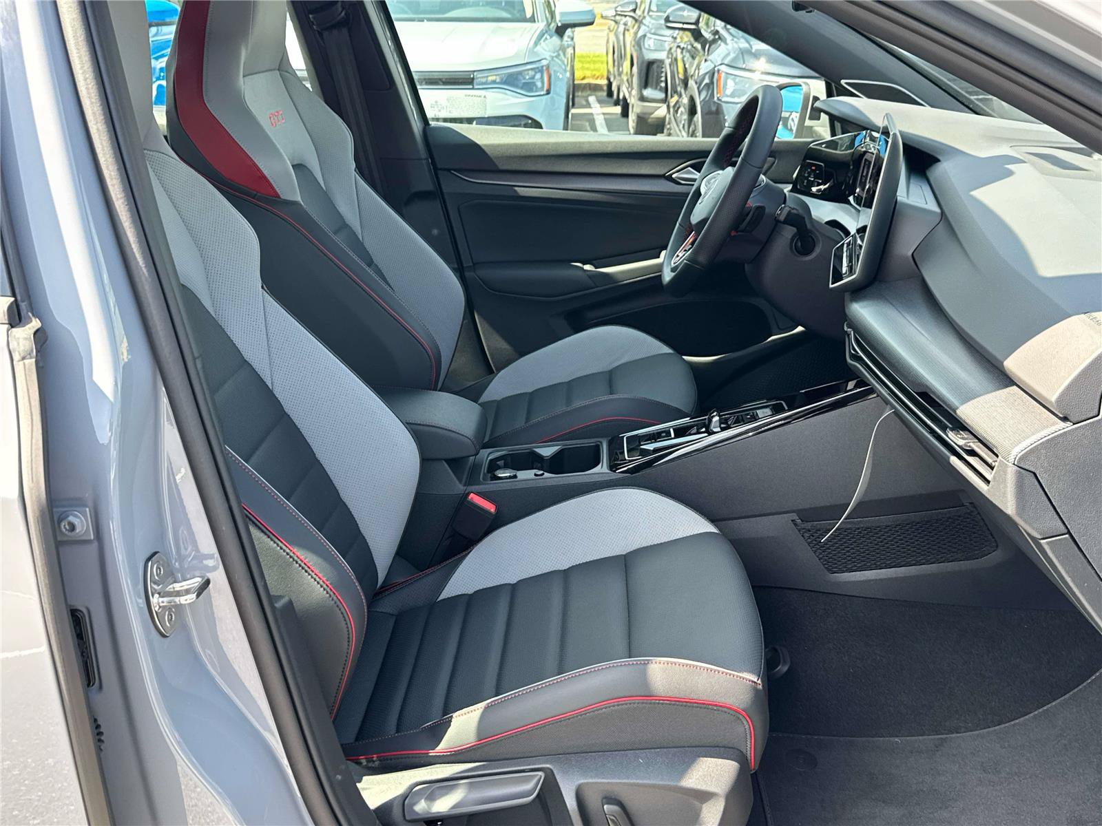 New 2026 Volkswagen GTI SE FWD image 13