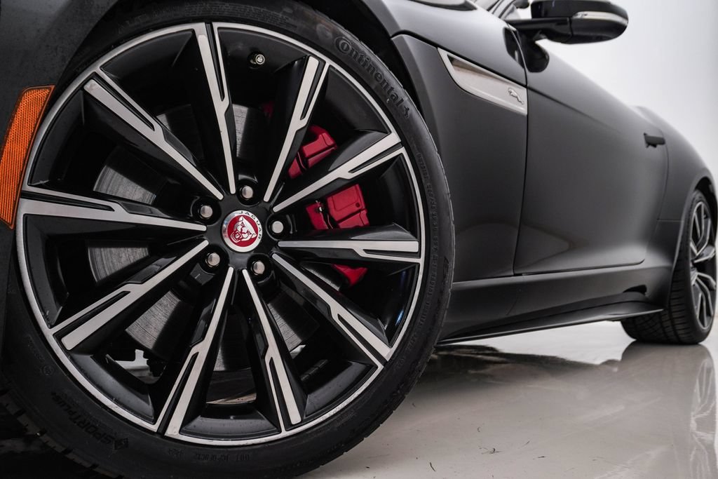 Used 2021 Jaguar F-TYPE R AWD/4WD image 5