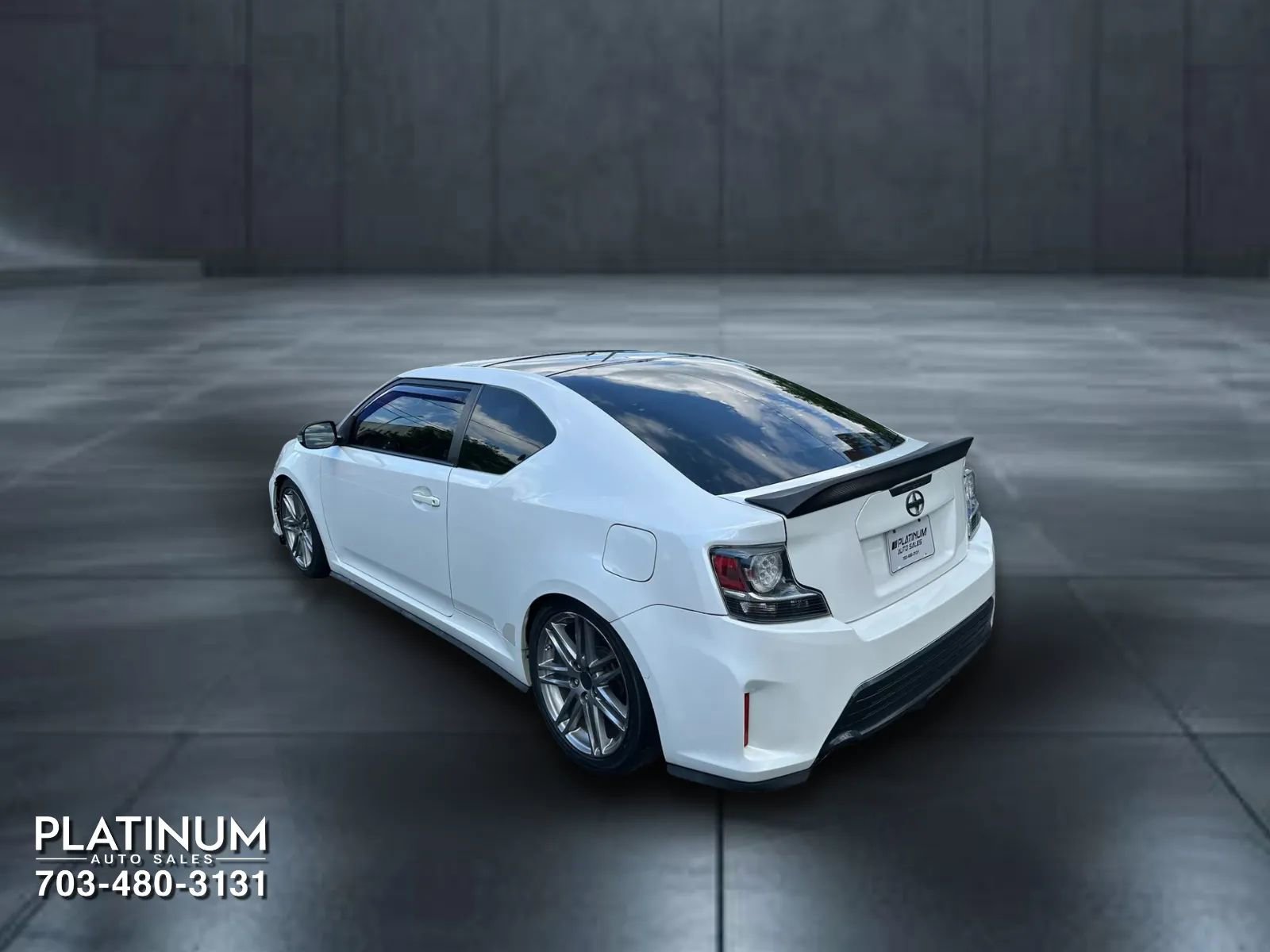 Used 2015 Scion tC image 8