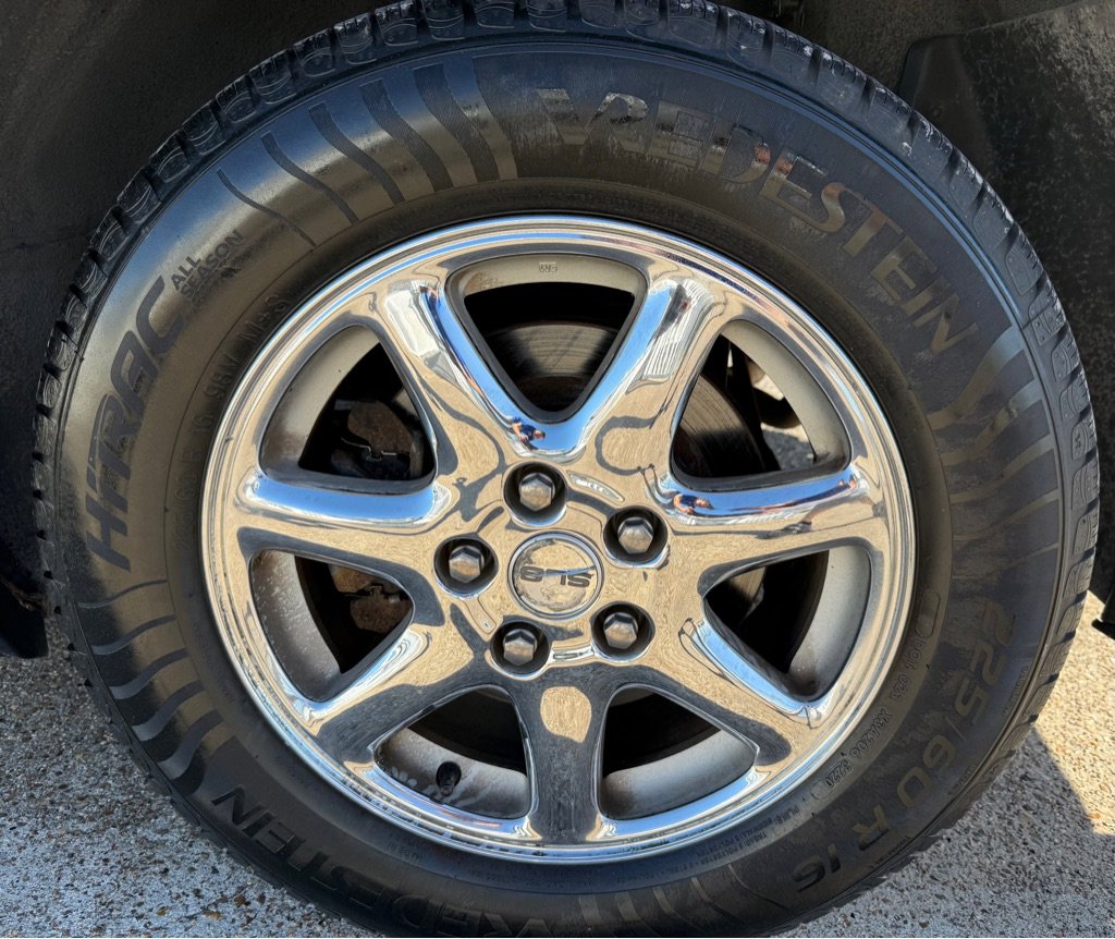 Used 2004 Cadillac Seville SLS w/ Preferred Equipment Group image 23