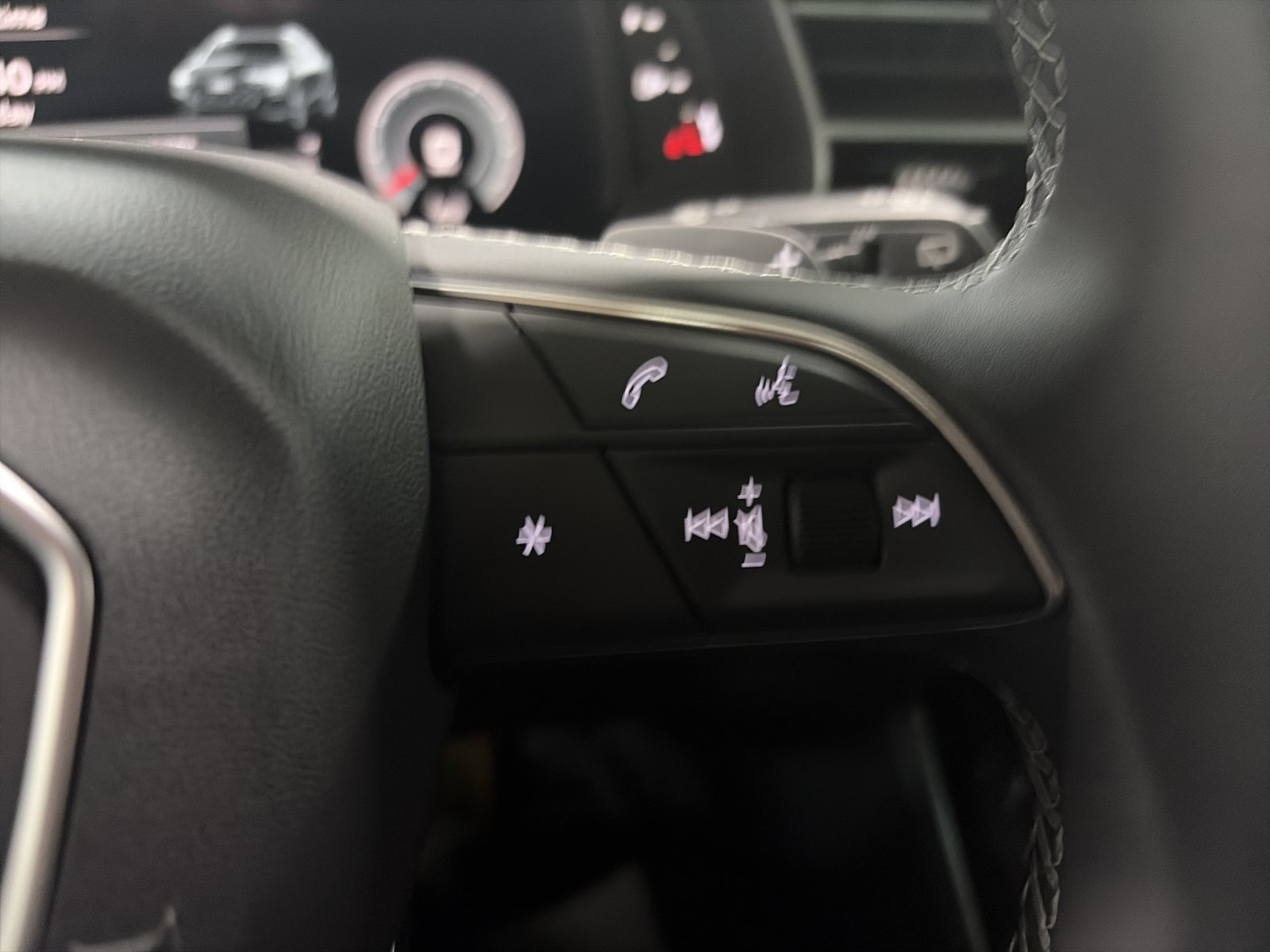 New 2026 Audi Q8 Premium Plus AWD/4WD image 17