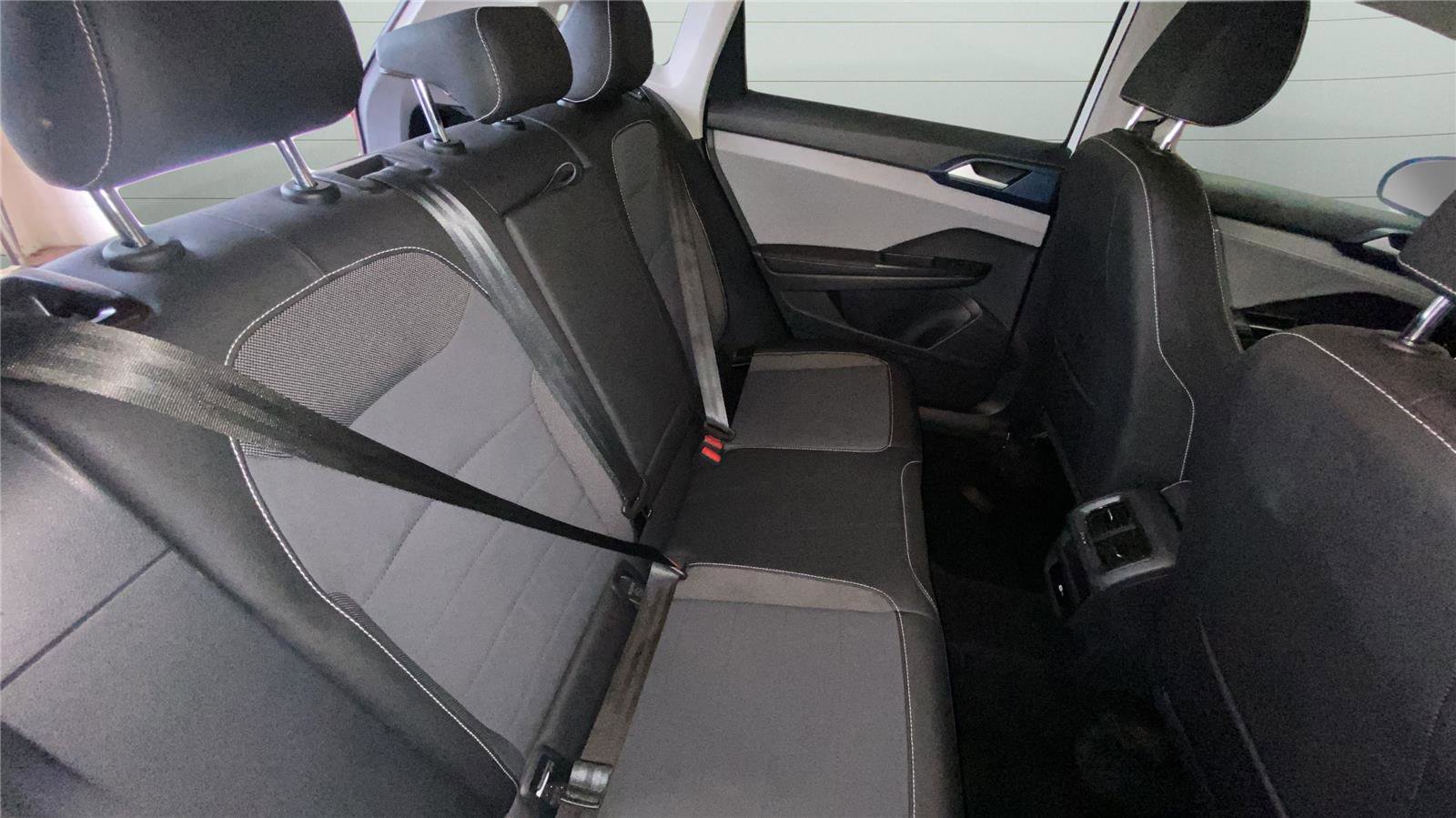 Used 2024 Volkswagen Taos SE image 18