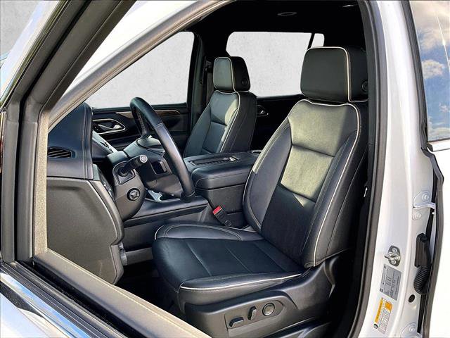 Used 2023 Chevrolet Suburban Premier AWD/4WD image 27