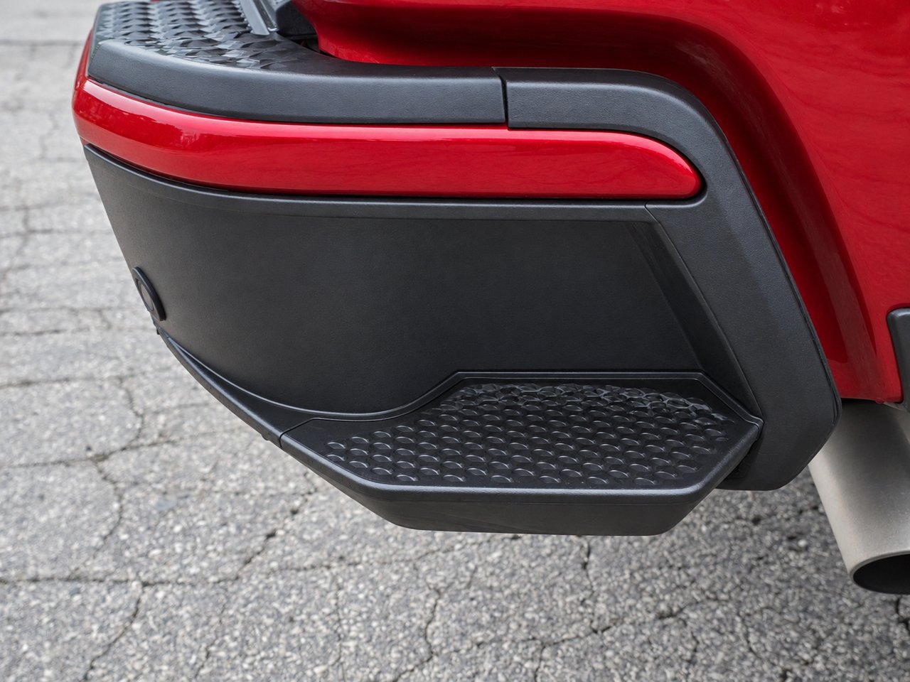 Certified 2024 GMC Canyon Denali AWD/4WD image 12