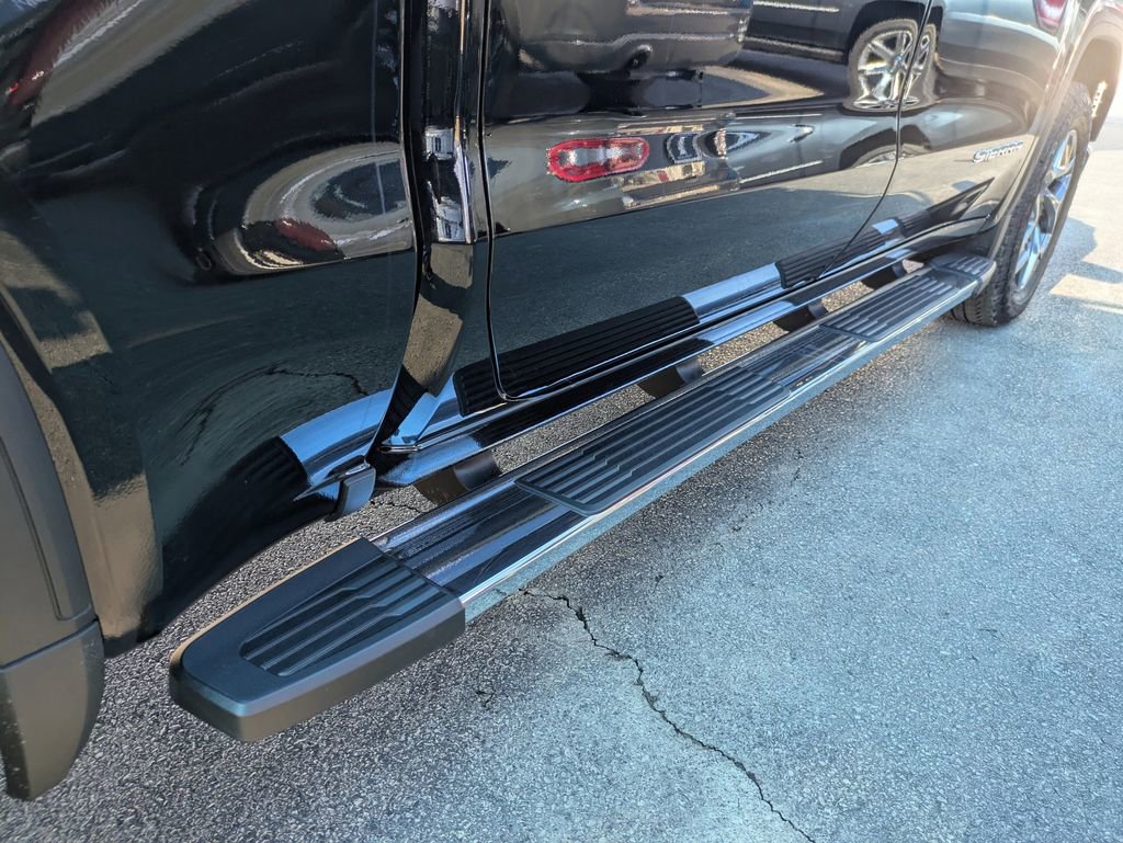 New 2026 GMC Sierra 1500 SLT image 31