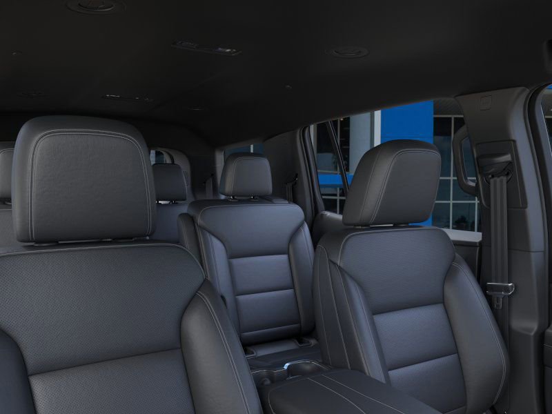 New 2026 Chevrolet Traverse LT w/ Midnight/Sport Edition FWD image 24