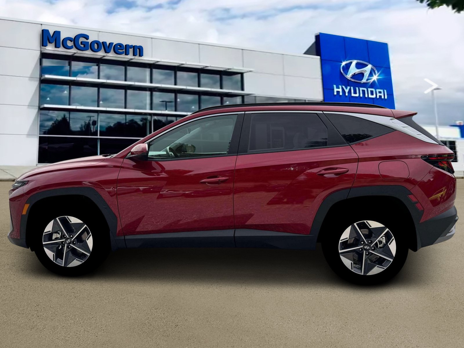New 2026 Hyundai Tucson SEL Plus w/ Tow & Go Package AWD/4WD image 3