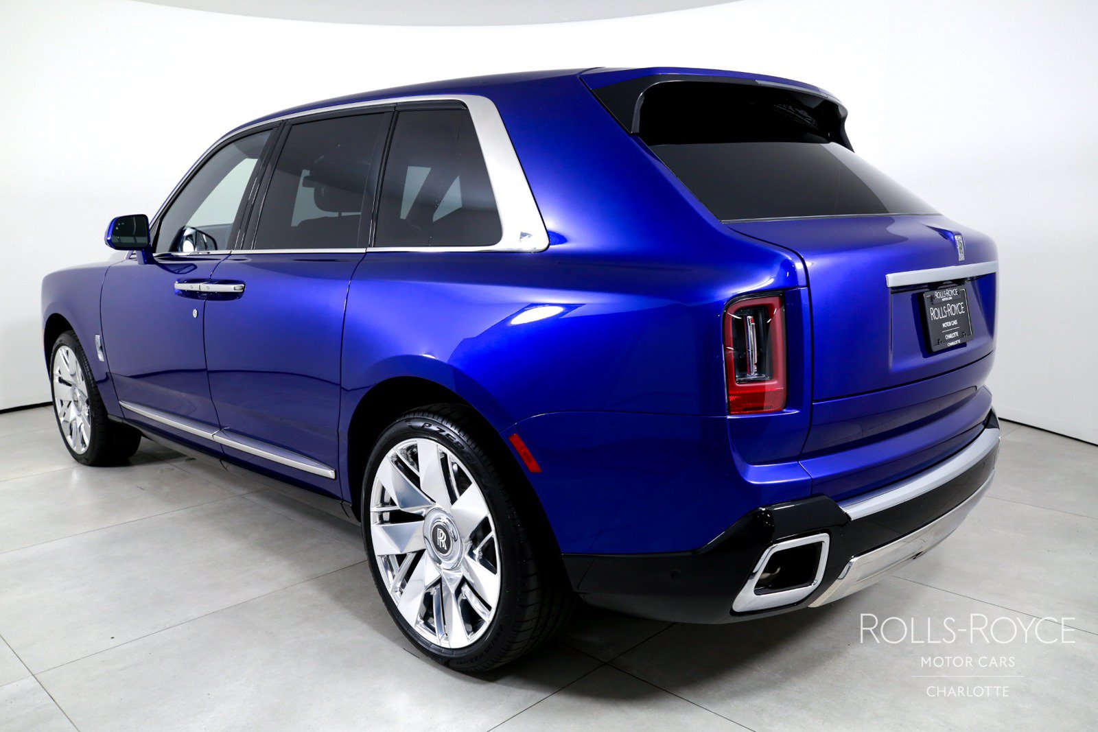 New 2026 Rolls-Royce Cullinan w/ Cullinan Package AWD/4WD image 8
