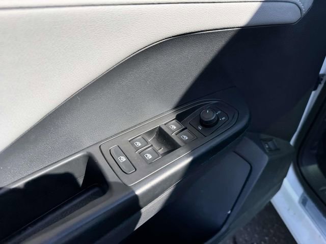 Used 2023 Volkswagen Taos SEL image 19
