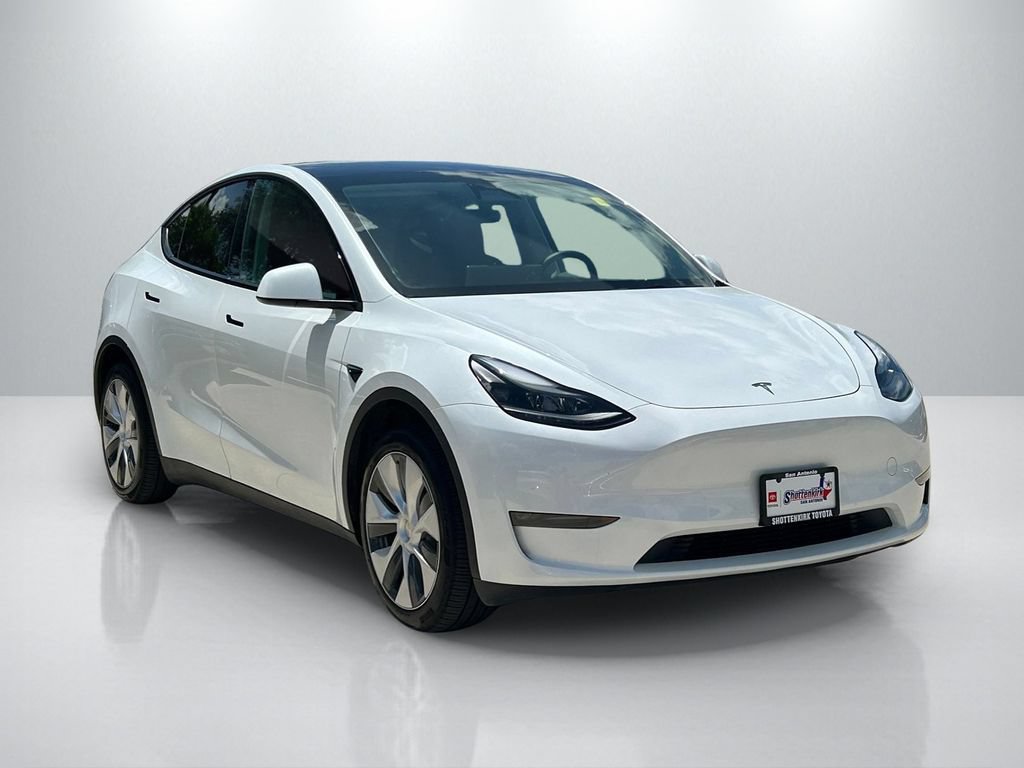 Used 2024 Tesla Model Y Long Range AWD/4WD video 3