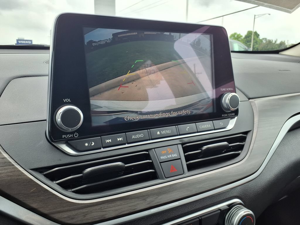 Used 2025 Nissan Altima 2.5 SV FWD image 26