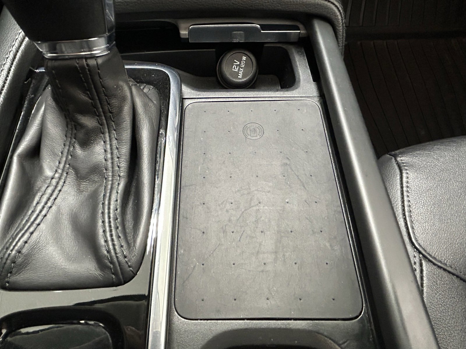 Used 2021 Volvo XC90 T5 Momentum w/ Climate Package image 20