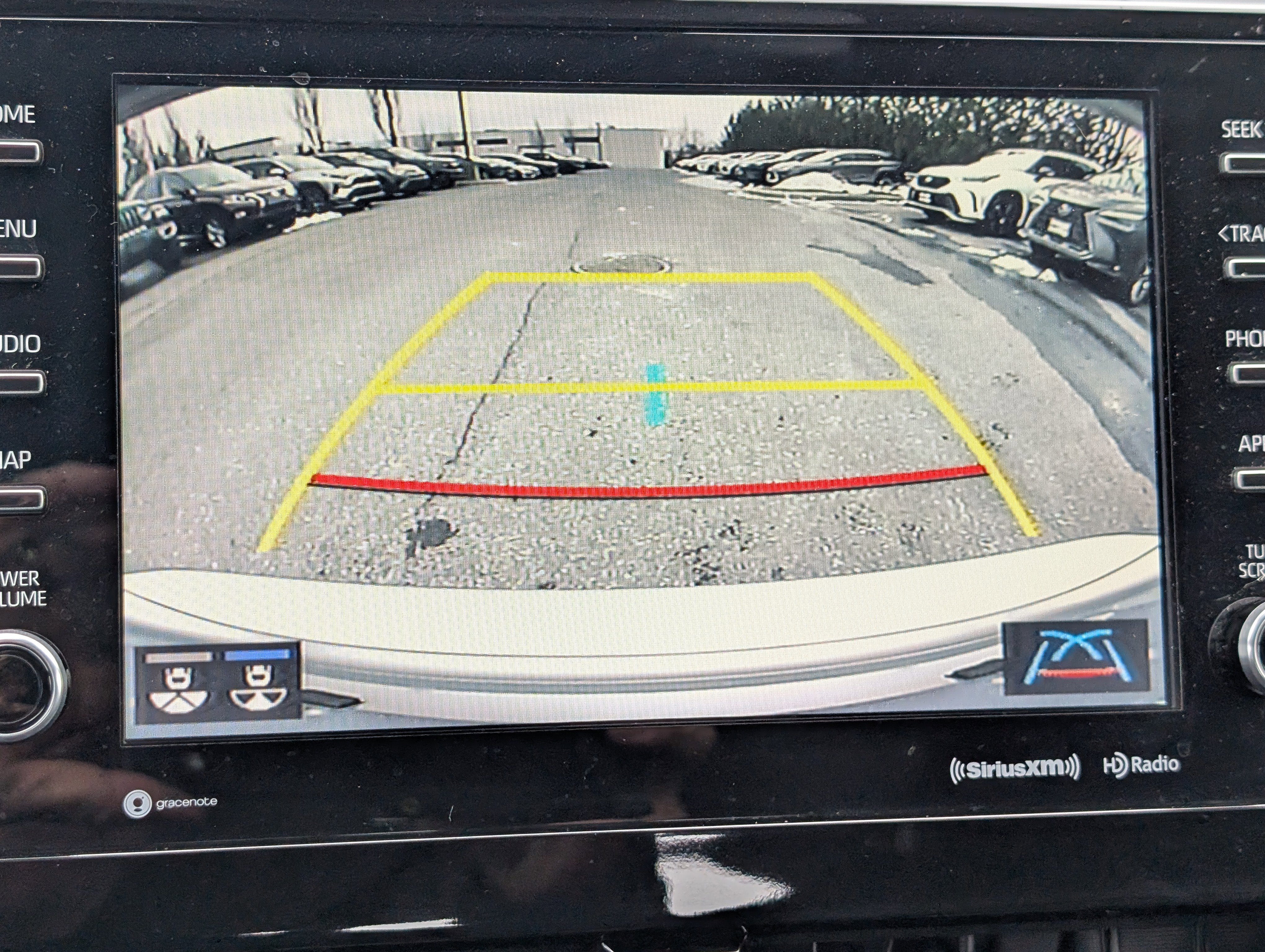 Used 2022 Toyota Camry XSE image 25