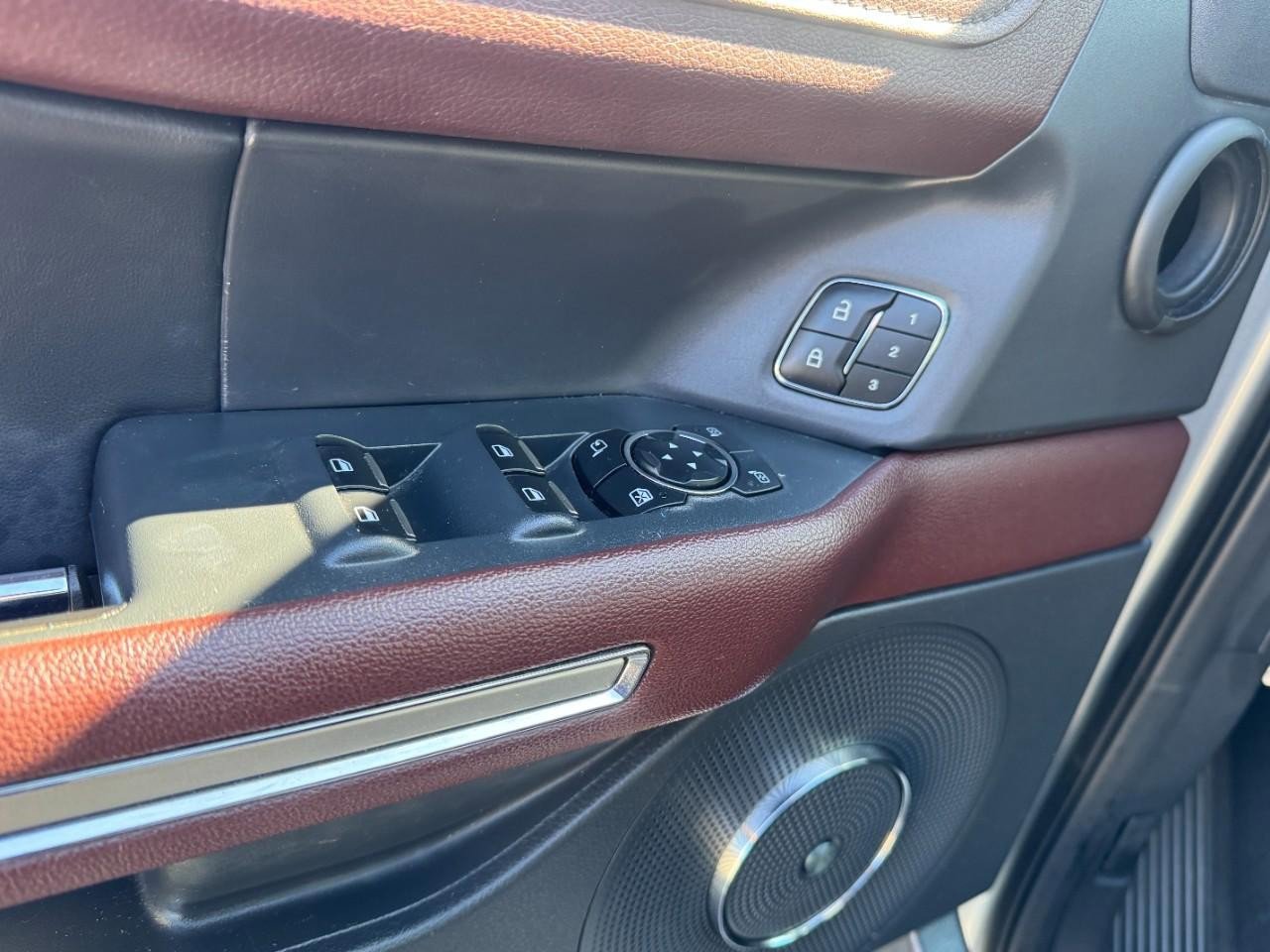 Used 2024 Ford Expedition Limited image 18