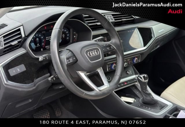Used 2024 Audi Q3 2.0T Premium w/ Convenience Package AWD/4WD image 12
