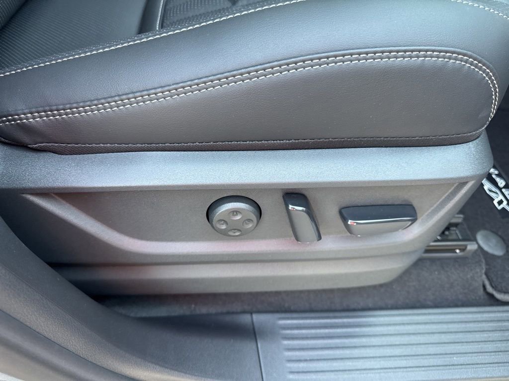 New 2026 Nissan Armada PRO-4X image 24