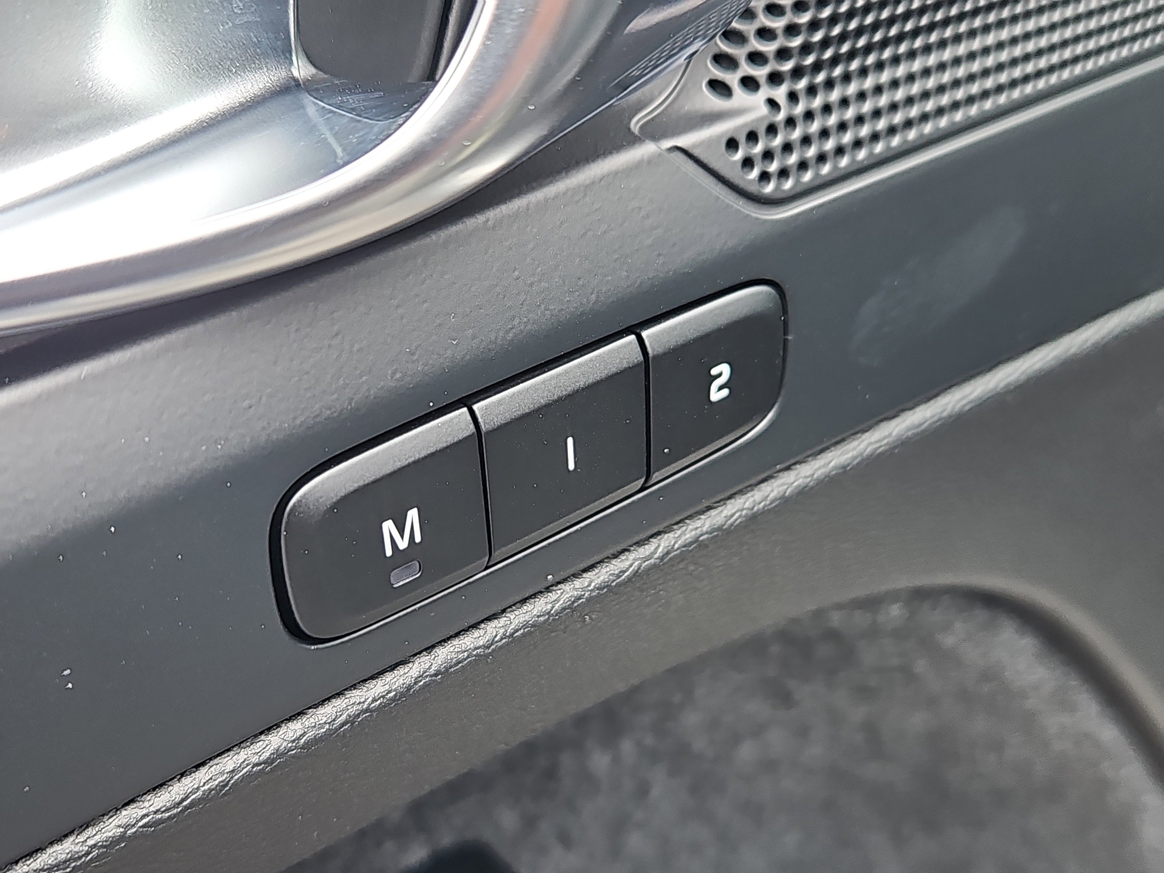 New 2026 Volvo XC40 B5 Core w/ Protection Package Premier image 9