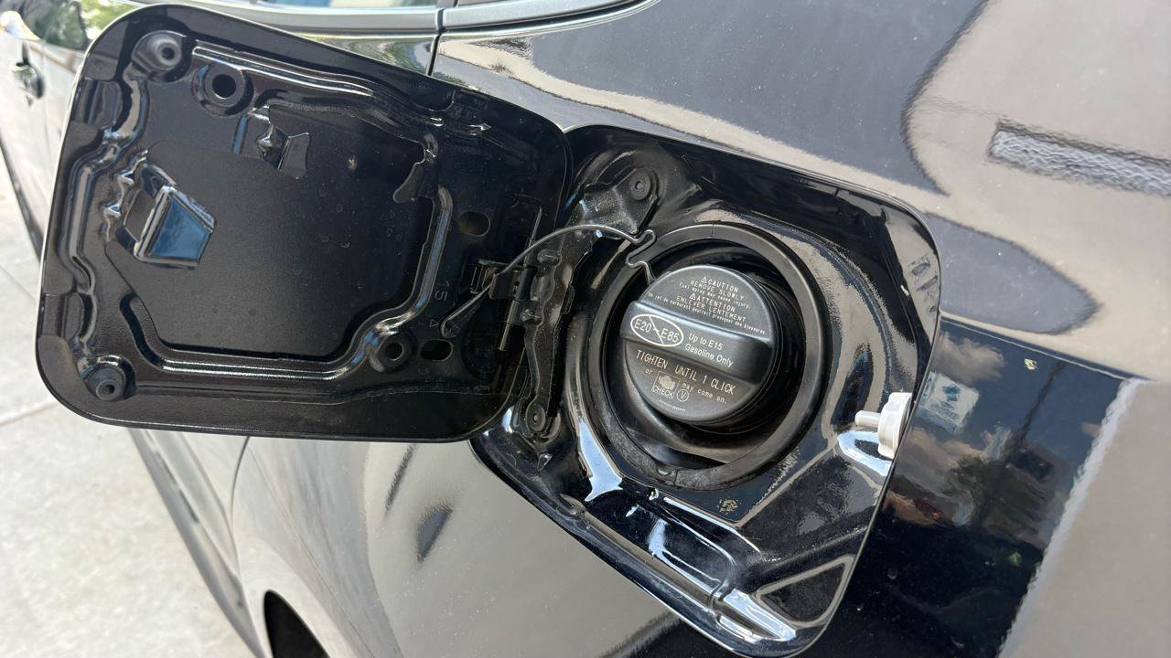 Used 2025 Toyota Corolla SE FWD image 10