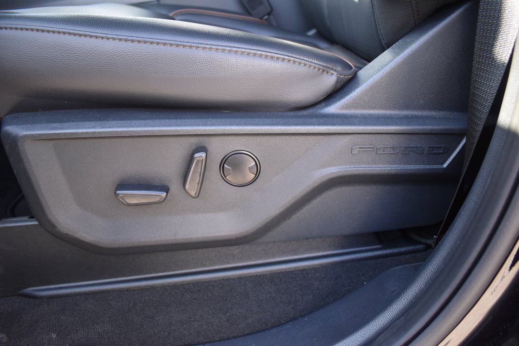 Used 2025 Ford F350 Lariat w/ FX4 Off-Road Package image 23