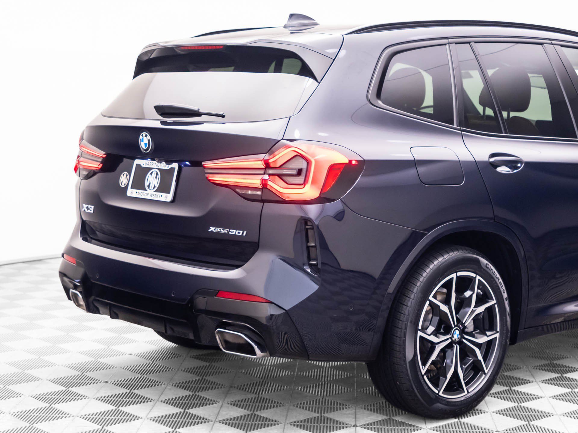 Used 2023 BMW X3 xDrive30i w/ M Sport Package AWD/4WD image 34