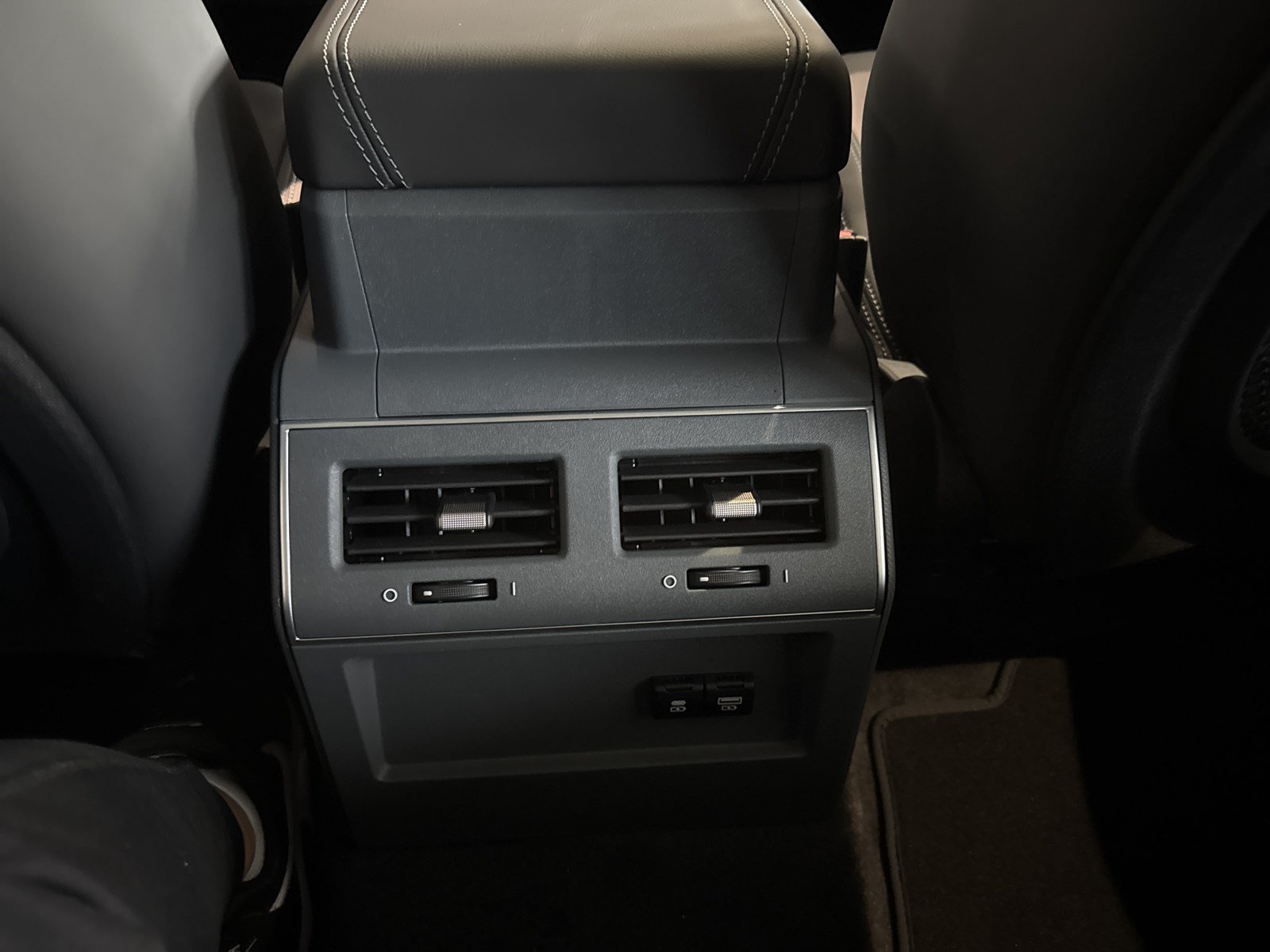 New 2026 INEOS Grenadier Station Wagon AWD/4WD image 22