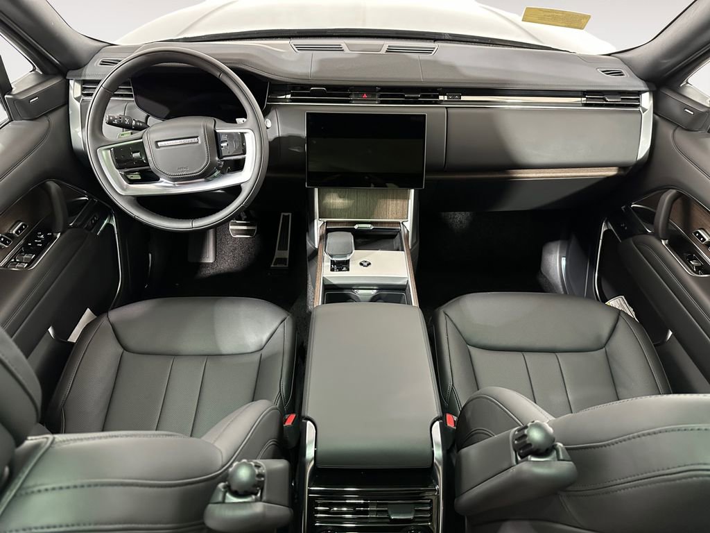 New 2026 Land Rover Range Rover Long Wheelbase SE image 10