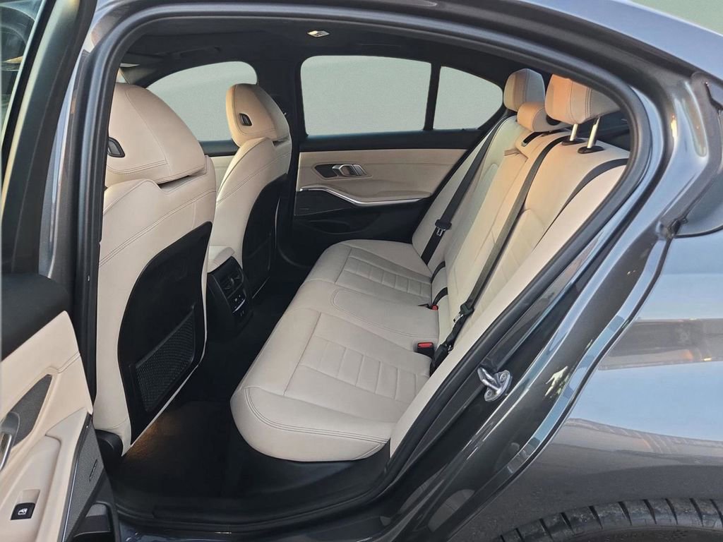 Used 2021 BMW M340i xDrive image 16