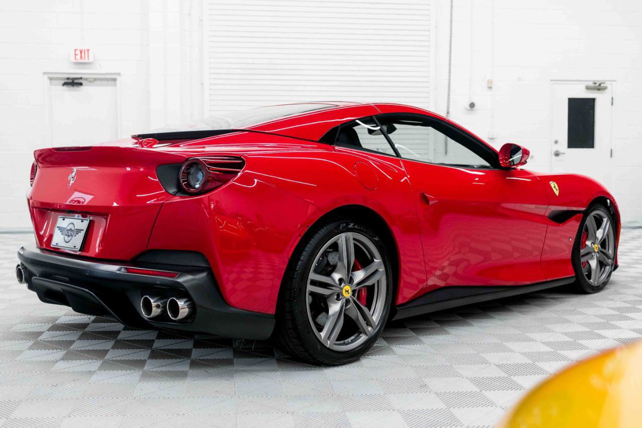 Used 2019 Ferrari Portofino RWD image 7