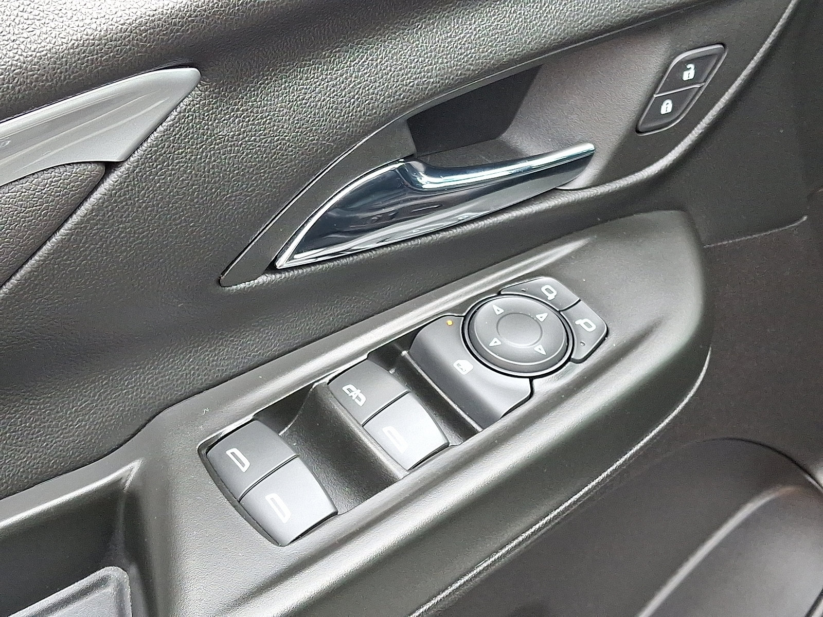 Certified 2023 Chevrolet Bolt LT w/ Infotainment Package FWD image 14