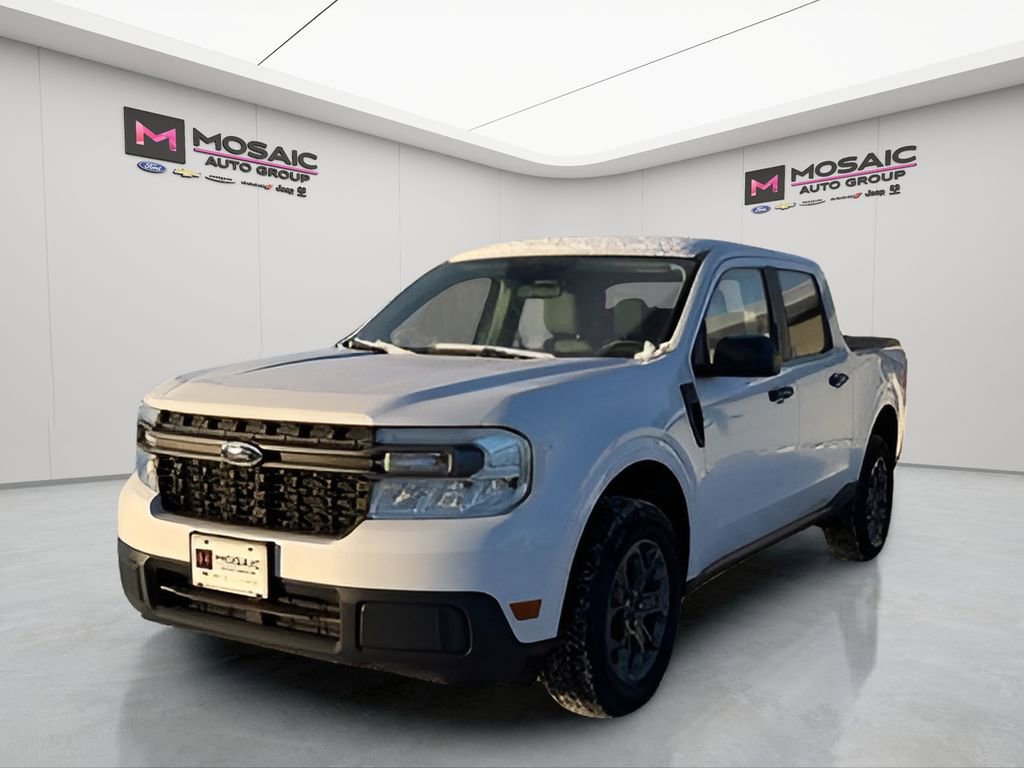 Used 2022 Ford Maverick XLT image 3