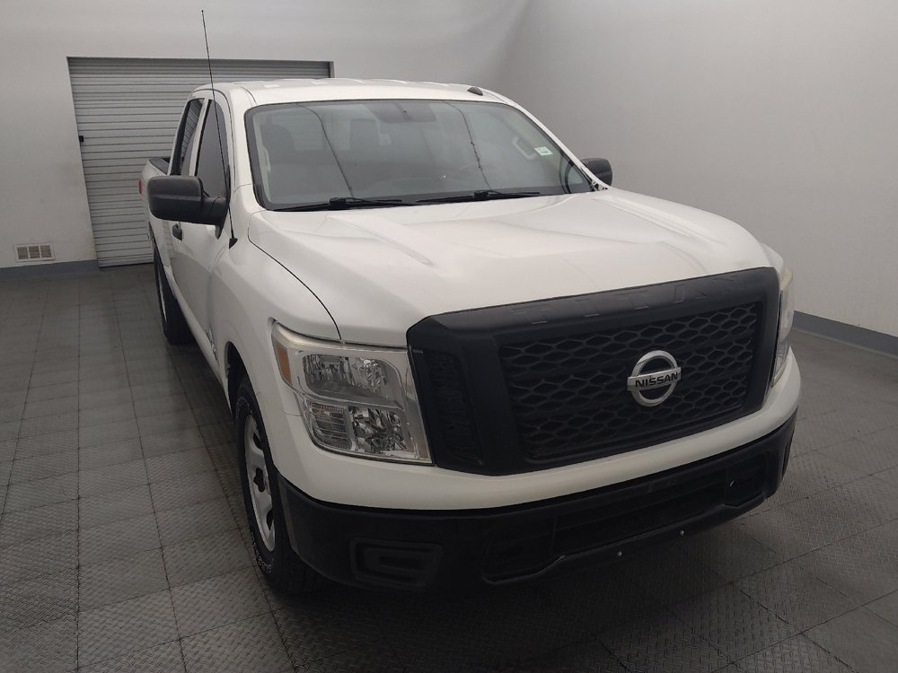 Used 2019 Nissan Titan S AWD/4WD image 14